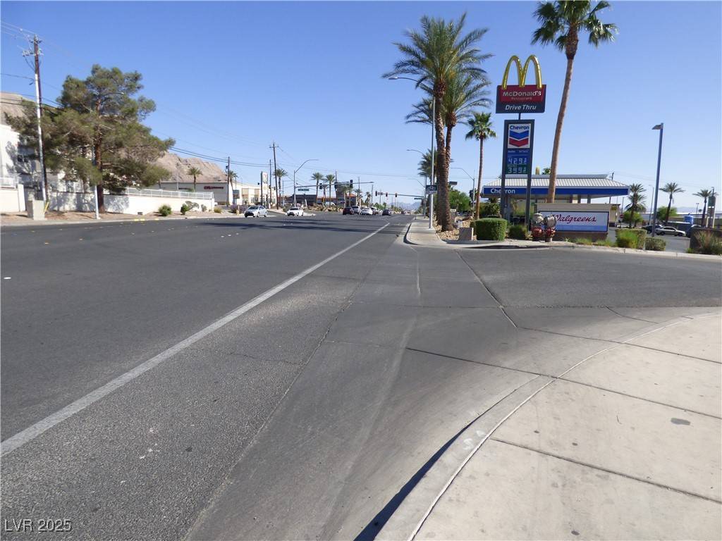 Las Vegas, NV 89156,2085 N Hollywood BLVD