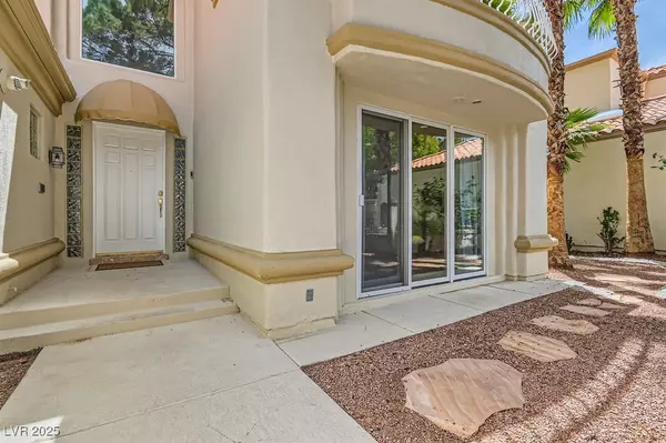 Las Vegas, NV 89113,8411 Carmel Ridge CT