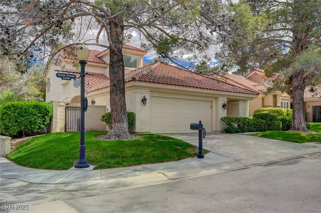Las Vegas, NV 89113,5112 Onion Creek LN