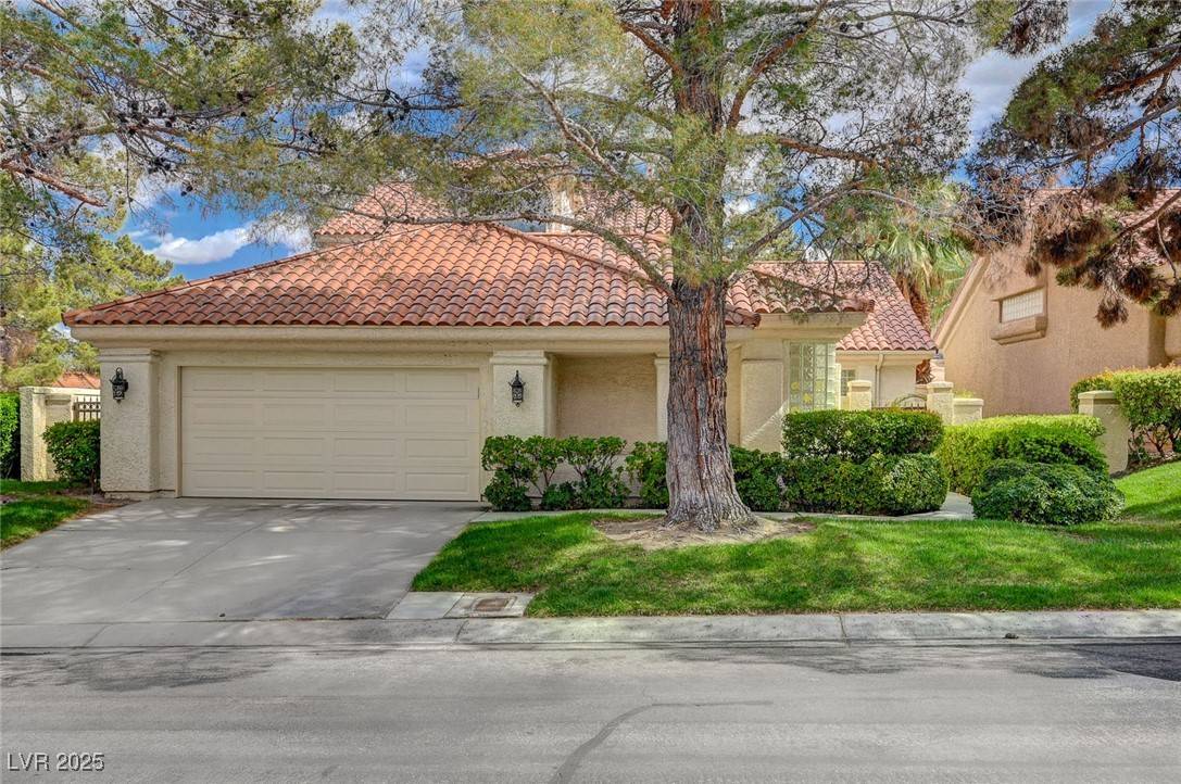 Las Vegas, NV 89113,5112 Onion Creek LN