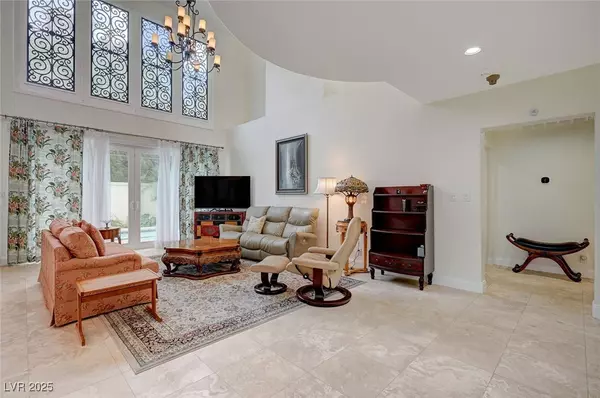 Las Vegas, NV 89113,5112 Onion Creek LN