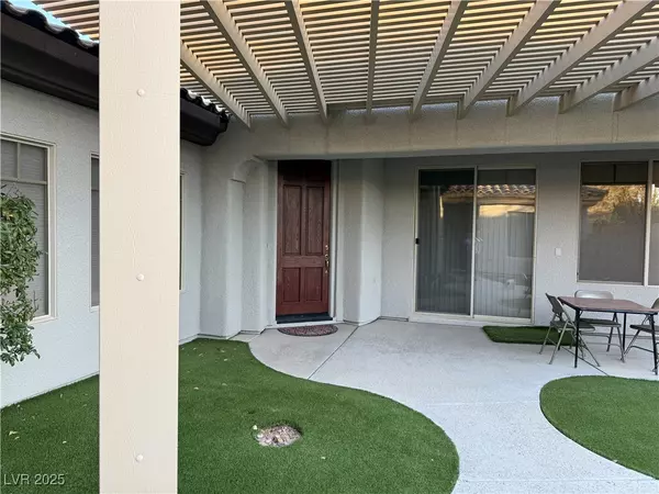 Henderson, NV 89052,101 Emerald Dunes CIR