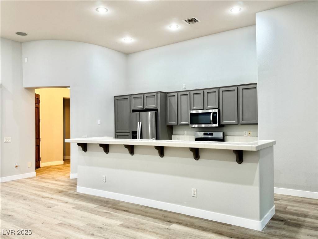 Henderson, NV 89052,101 Emerald Dunes CIR