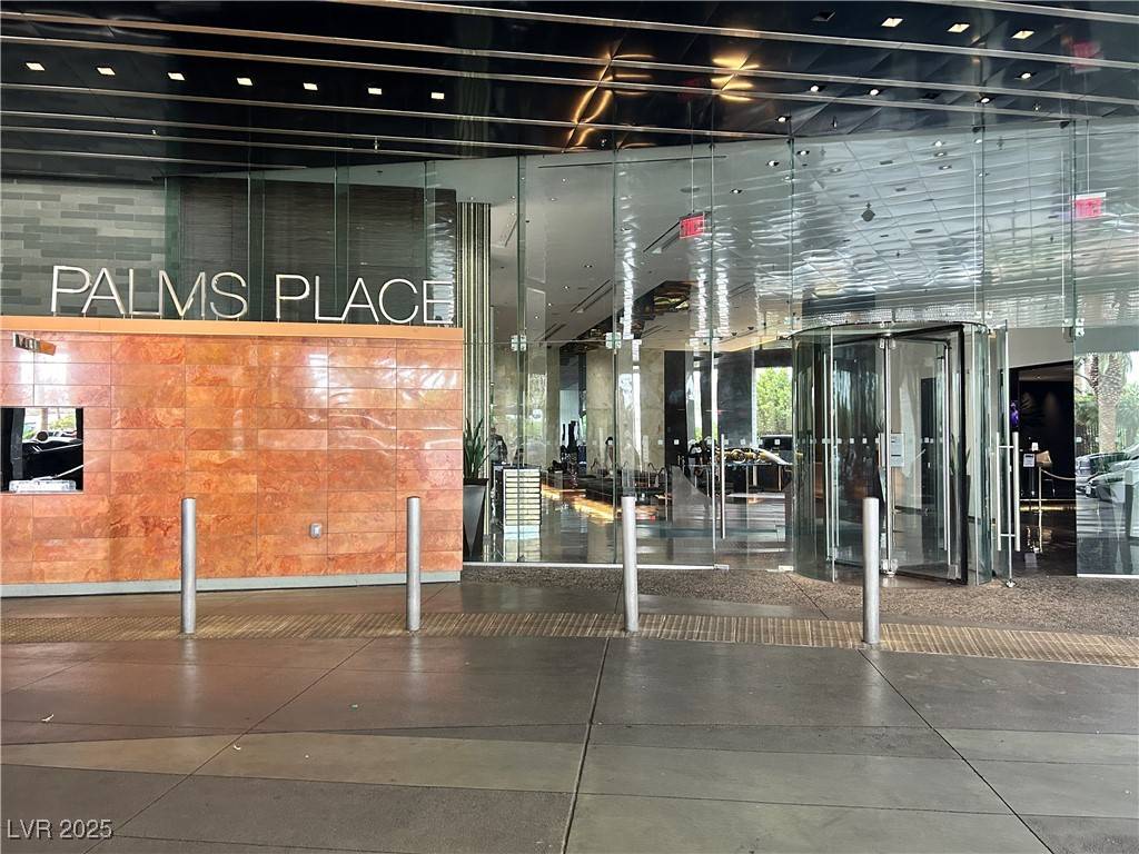 Las Vegas, NV 89103,4381 W Flamingo RD #1101