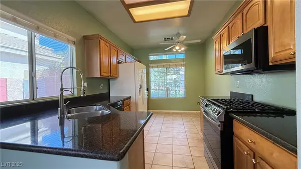 Henderson, NV 89052,988 Upper Meadows PL