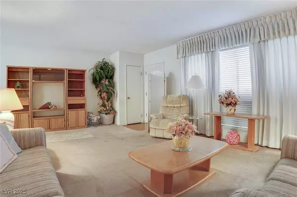 Las Vegas, NV 89121,3553 Kensbrook ST