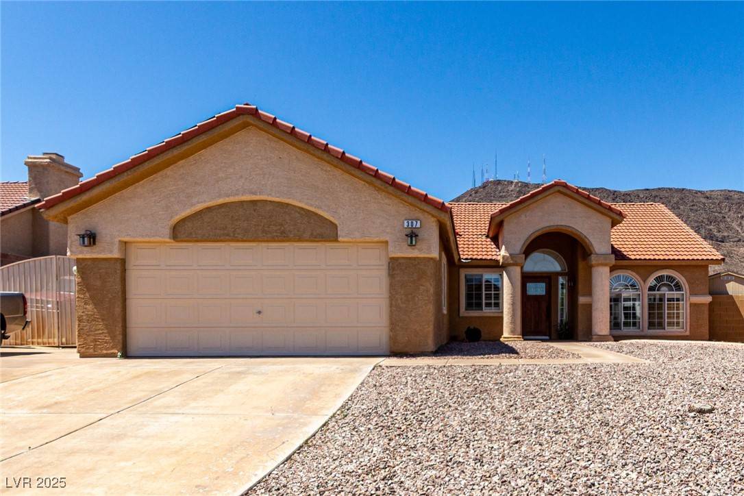 Henderson, NV 89015,307 Oak Canyon DR