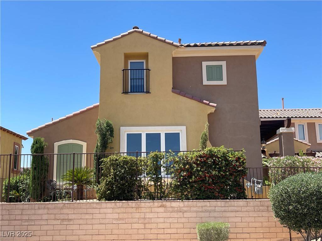 Henderson, NV 89011,1 Cerchio Basso