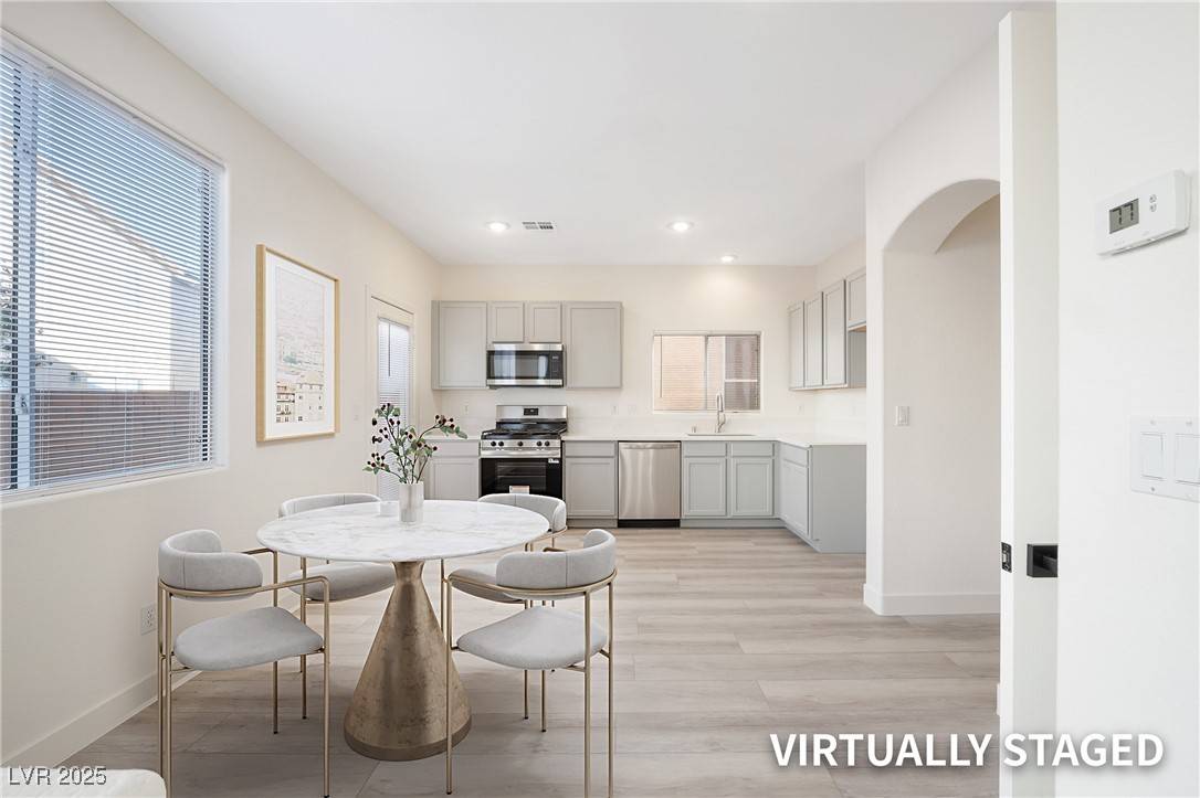 Las Vegas, NV 89122,5573 La Perla CT