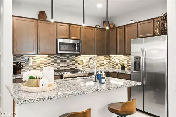 Henderson, NV 89015,711 Florence Isle AVE