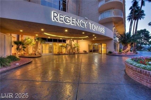 Las Vegas, NV 89109,3111 Bel Air DR #6E