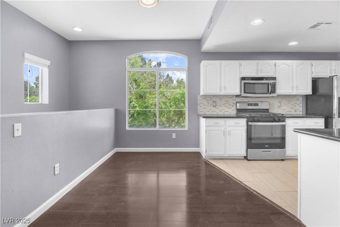 Las Vegas, NV 89144,10211 Red Pueblo PL #203