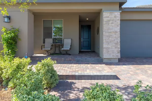 Las Vegas, NV 89143,10049 Cardinal Knoll AVE