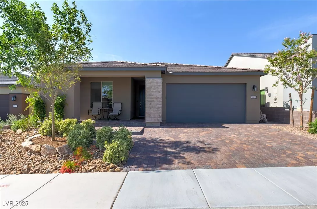 Las Vegas, NV 89143,10049 Cardinal Knoll AVE