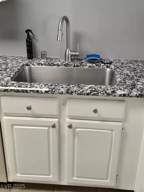 Las Vegas, NV 89183,10173 Quaint Tree ST
