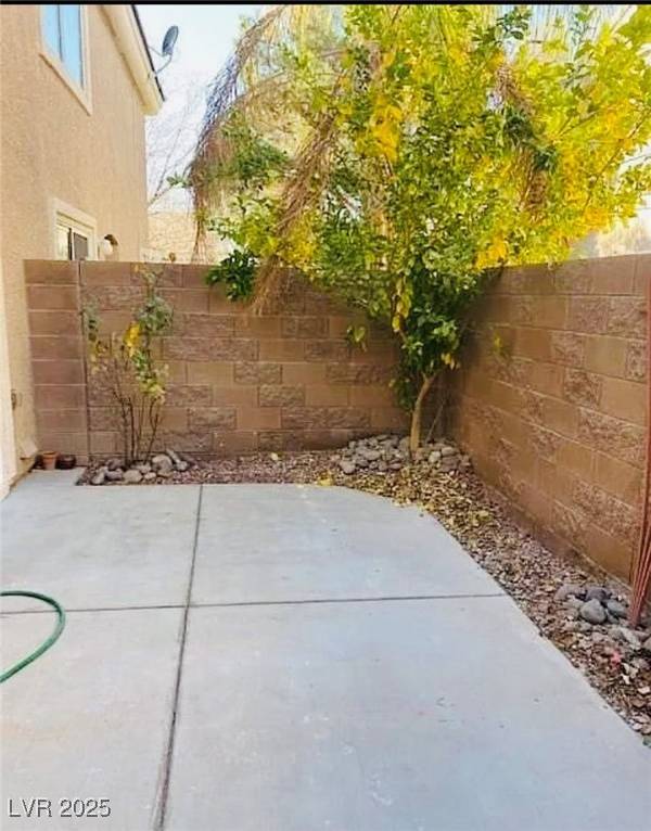 Las Vegas, NV 89183,10173 Quaint Tree ST