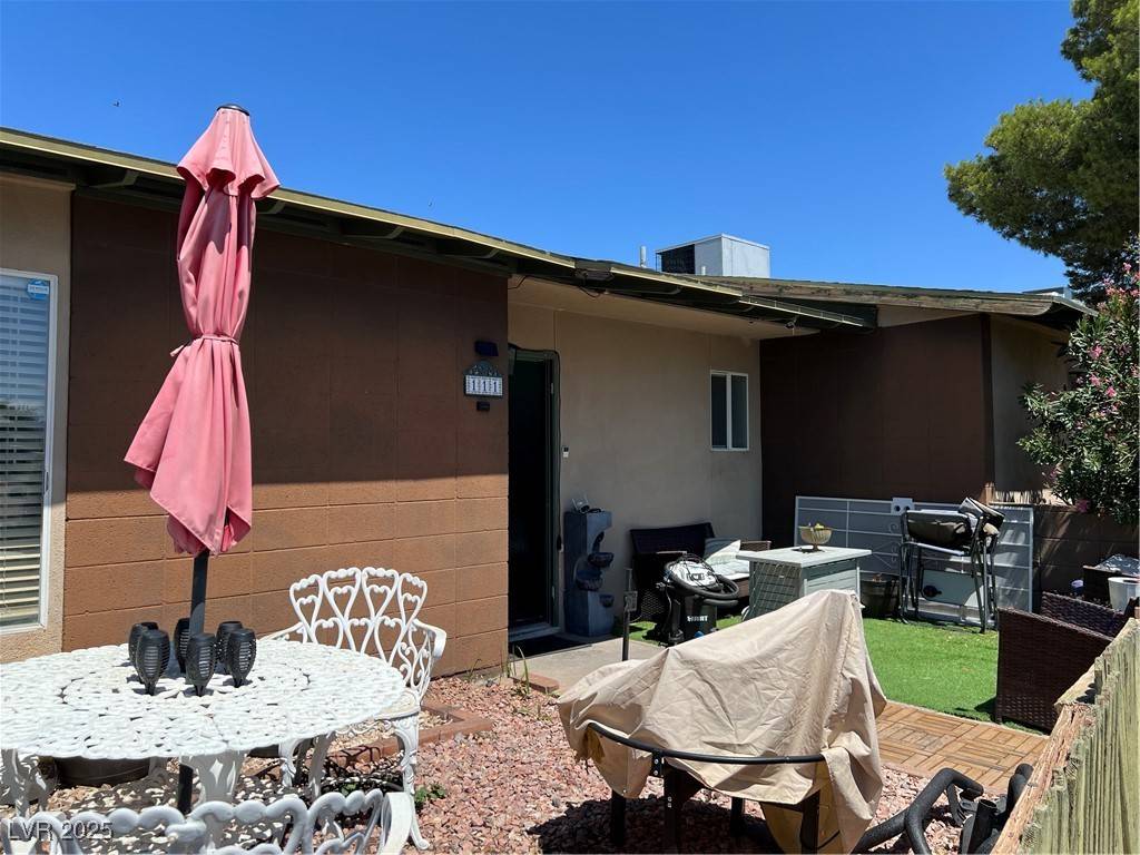 Henderson, NV 89015,111 E Van Wagenen ST
