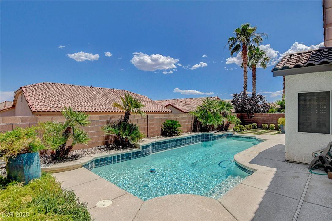 10608 Trussell ST, Las Vegas, NV 89141