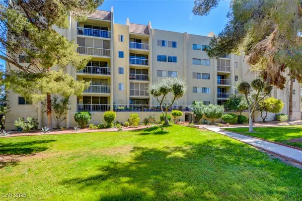745 N Royal Crest CIR #127, Las Vegas, NV 89169