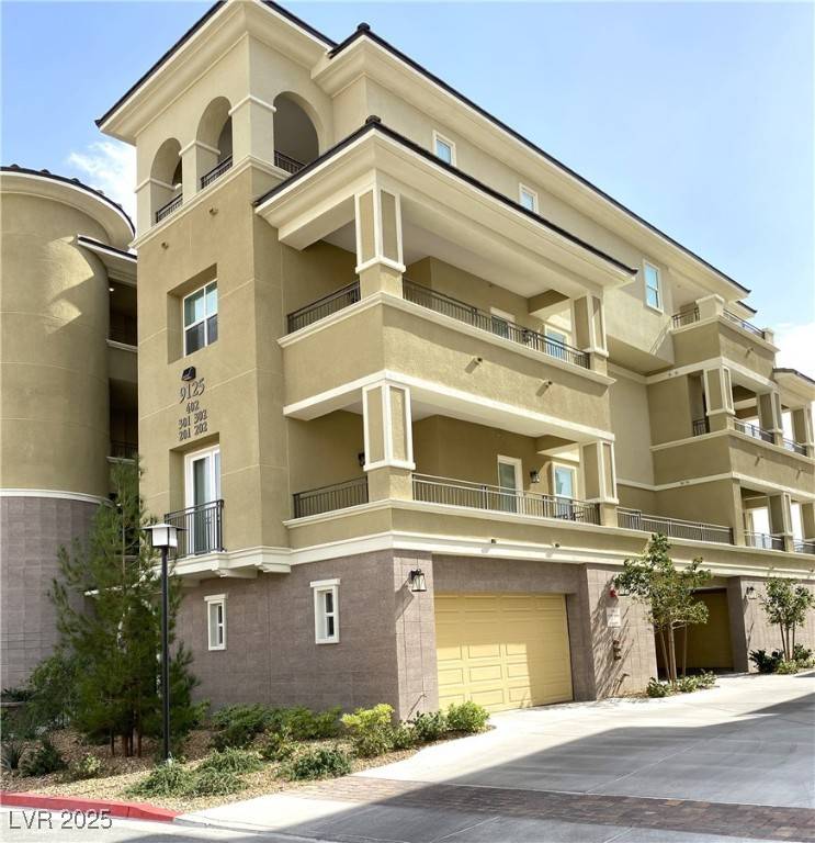 Las Vegas, NV 89144,9125 Las Manaitas AVE #302