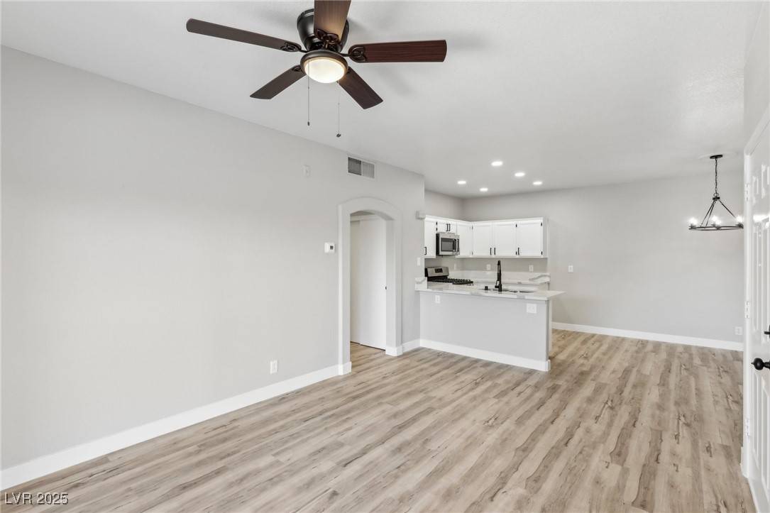 Henderson, NV 89074,2201 Ramsgate DR #327