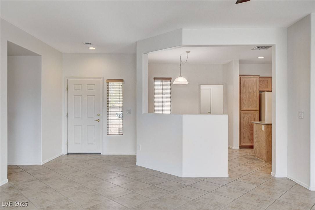 Henderson, NV 89052,2804 Sapphire Desert DR