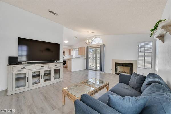 1356 Pleasant Brook ST, Las Vegas, NV 89142