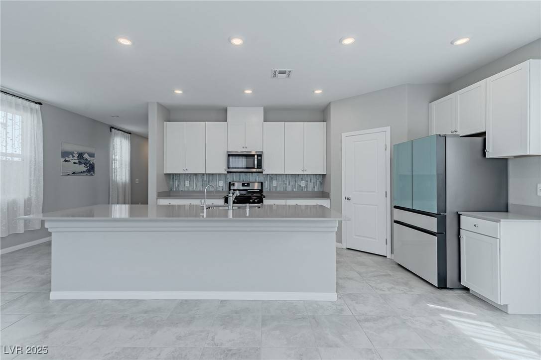 Las Vegas, NV 89141,4589 Swimming Minnow AVE
