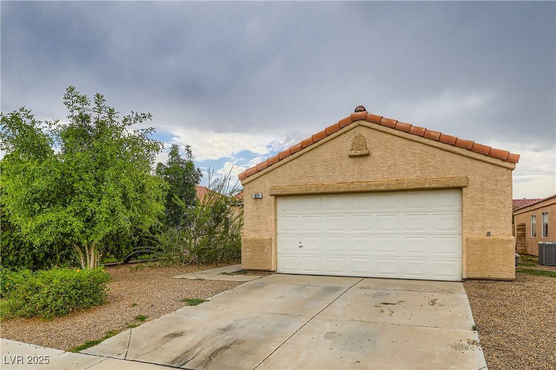 Henderson, NV 89011,821 Tollbrook WAY