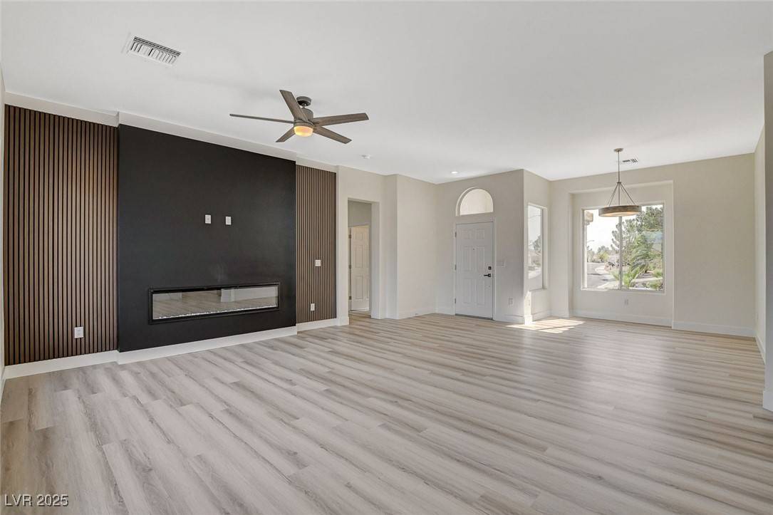 Las Vegas, NV 89134,10100 Folsom DR