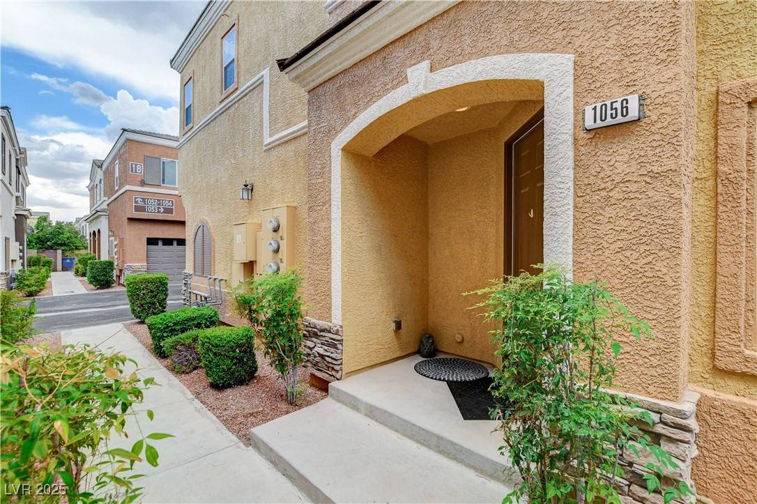 Las Vegas, NV 89149,9303 Gilcrease AVE #1056