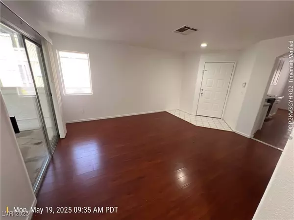 Las Vegas, NV 89110,1533 Linnbaker LN #104