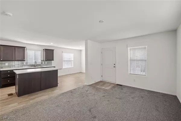 Pahrump, NV 89048,410 Candle Stick AVE