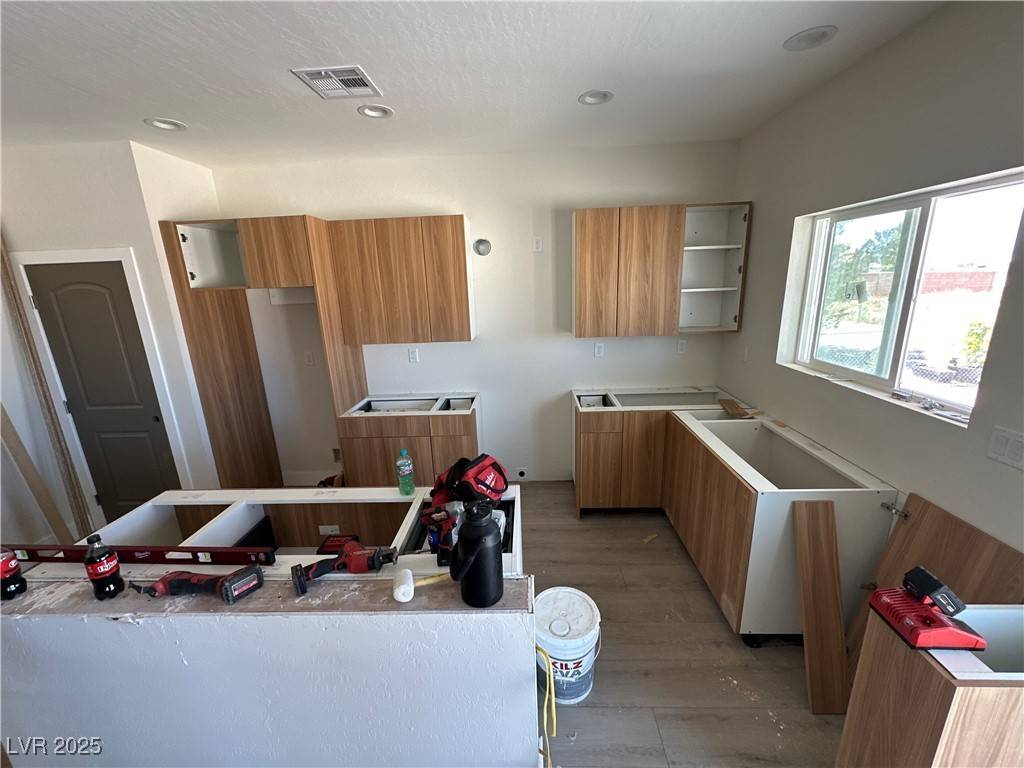 Pahrump, NV 89048,2561 Red Rock DR