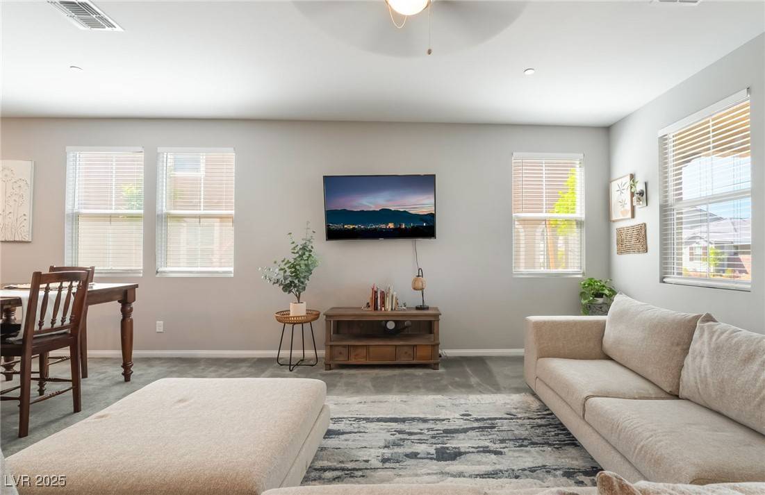 Henderson, NV 89044,3221 Pergusa DR