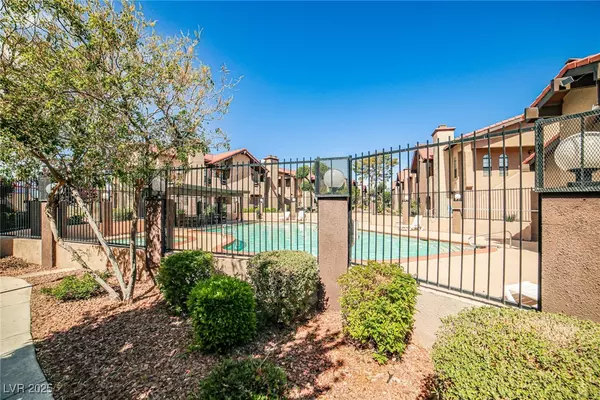 Las Vegas, NV 89103,4083 Nook WAY #D