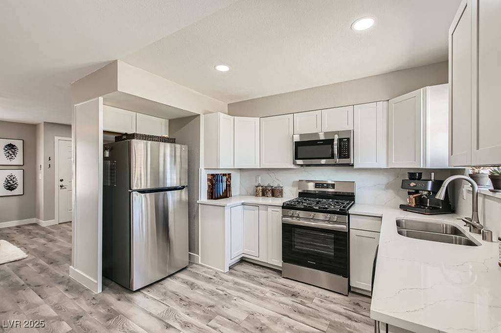 Henderson, NV 89015,445 Concord WAY