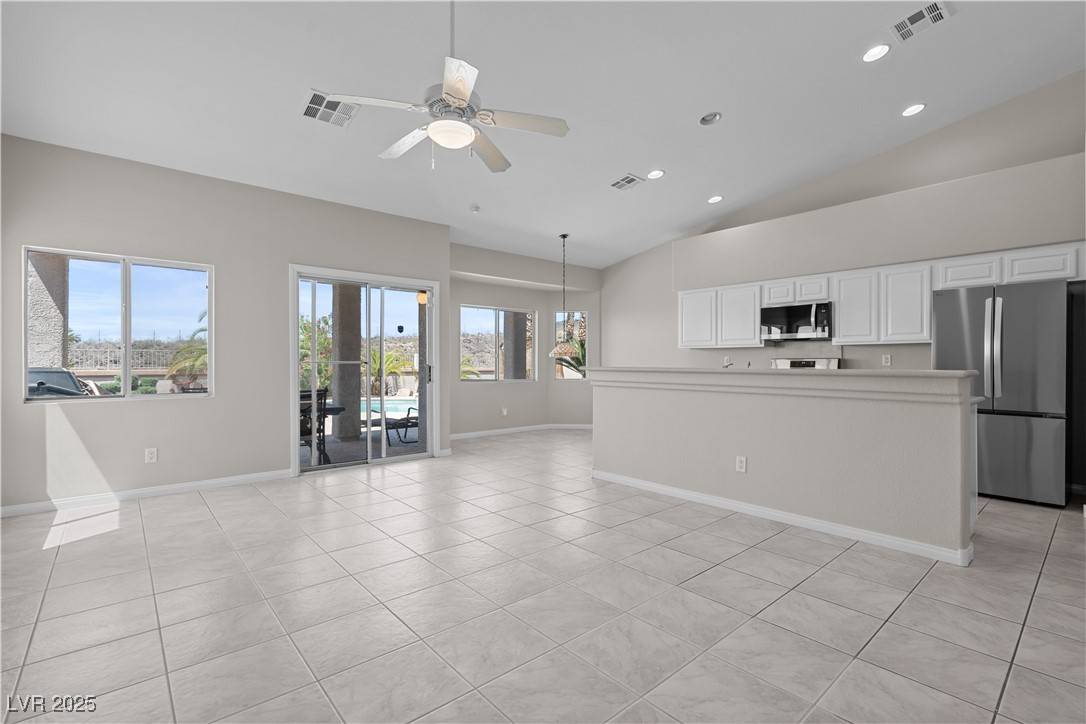 Henderson, NV 89052,2158 Shubert AVE