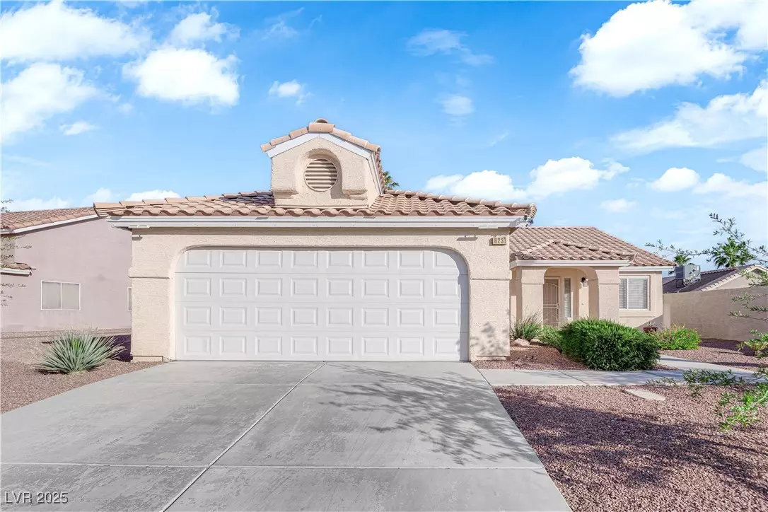 Las Vegas, NV 89122,6231 Curlew DR