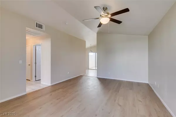 Las Vegas, NV 89108,5424 Comchec WAY #105