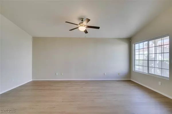 Las Vegas, NV 89108,5424 Comchec WAY #105