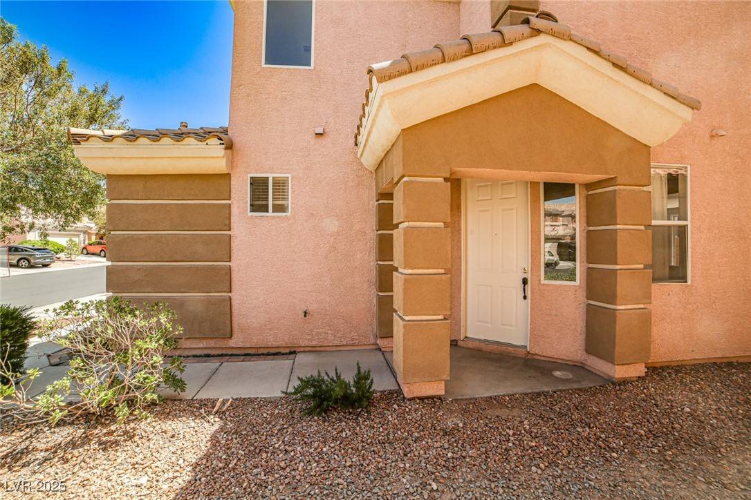 Las Vegas, NV 89148,6747 Gold Yarrow ST
