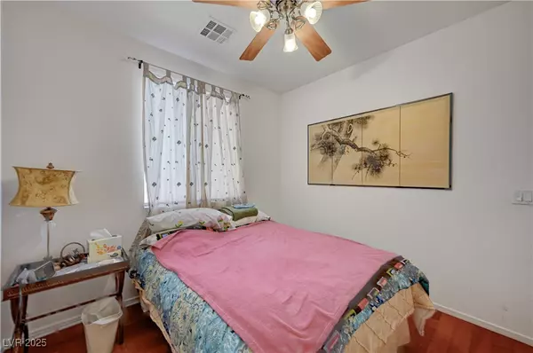 Las Vegas, NV 89148,5548 Spearfish Lake CT