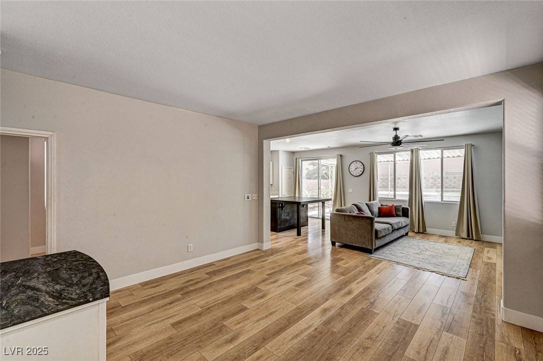 Las Vegas, NV 89144,401 Sonoma Valley ST