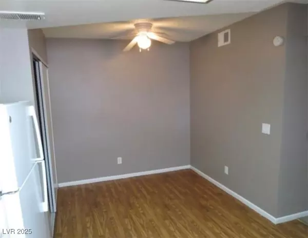 Las Vegas, NV 89110,574 Roxella LN #C