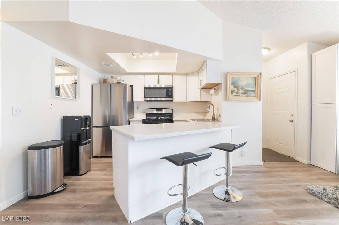 Henderson, NV 89011,515 Kristin LN