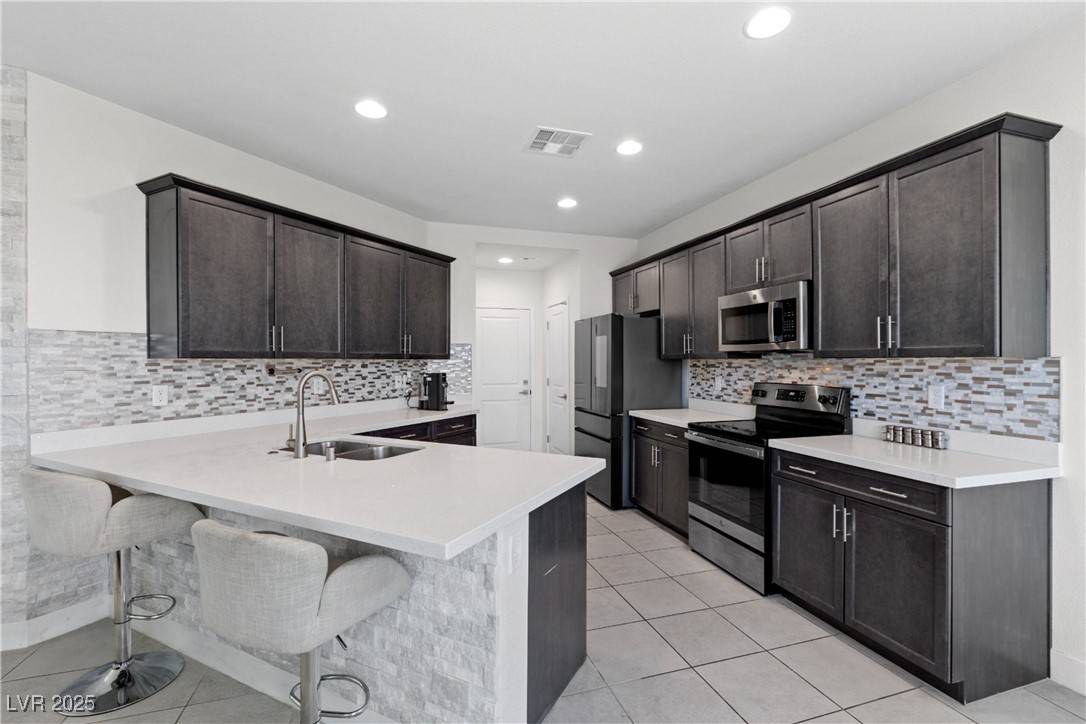 5255 Peak Rock CT, Las Vegas, NV 89141