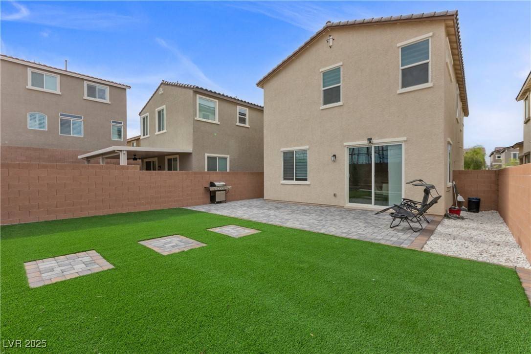 Las Vegas, NV 89141,5255 Peak Rock CT