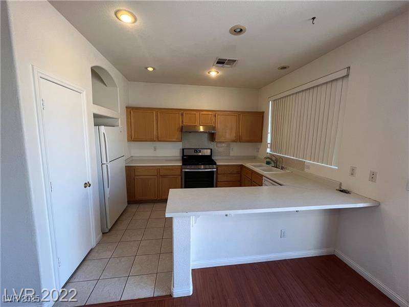 Las Vegas, NV 89117,7950 Teal Harbor AVE
