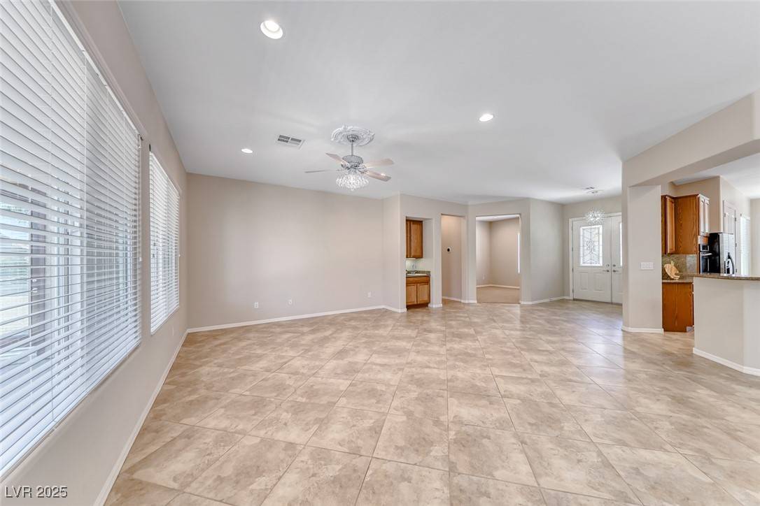 Henderson, NV 89044,2114 Twin Falls DR
